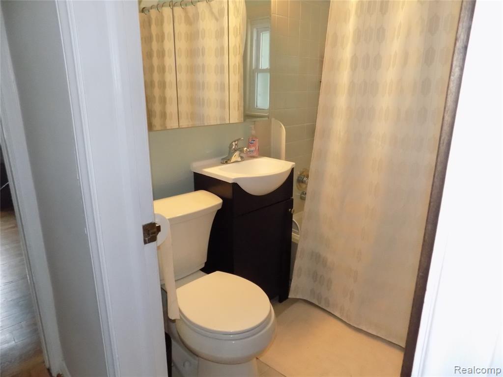 9207 Whitall Lane, Grosse Ile, MI 48138 — Photo 26