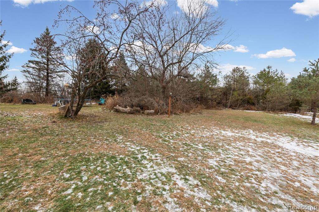 8095 Torrey Road, Mundy, MI 48439 — Photo 24
