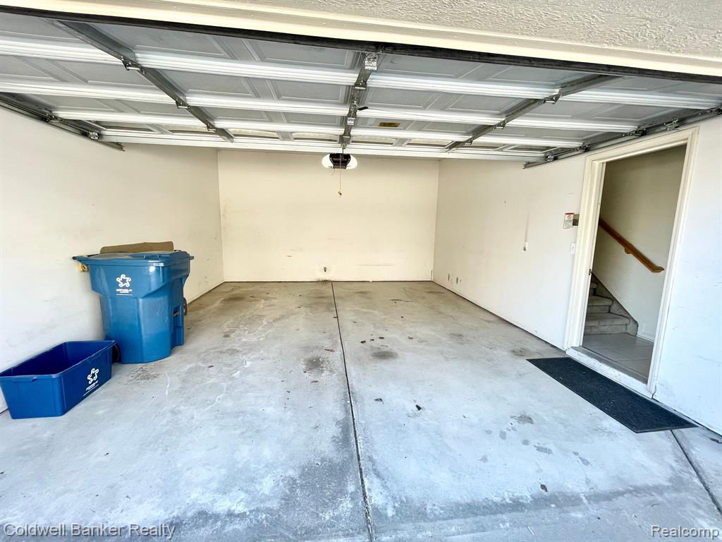 39634 ROCKCREST Lane, Northville, MI — Photo 21