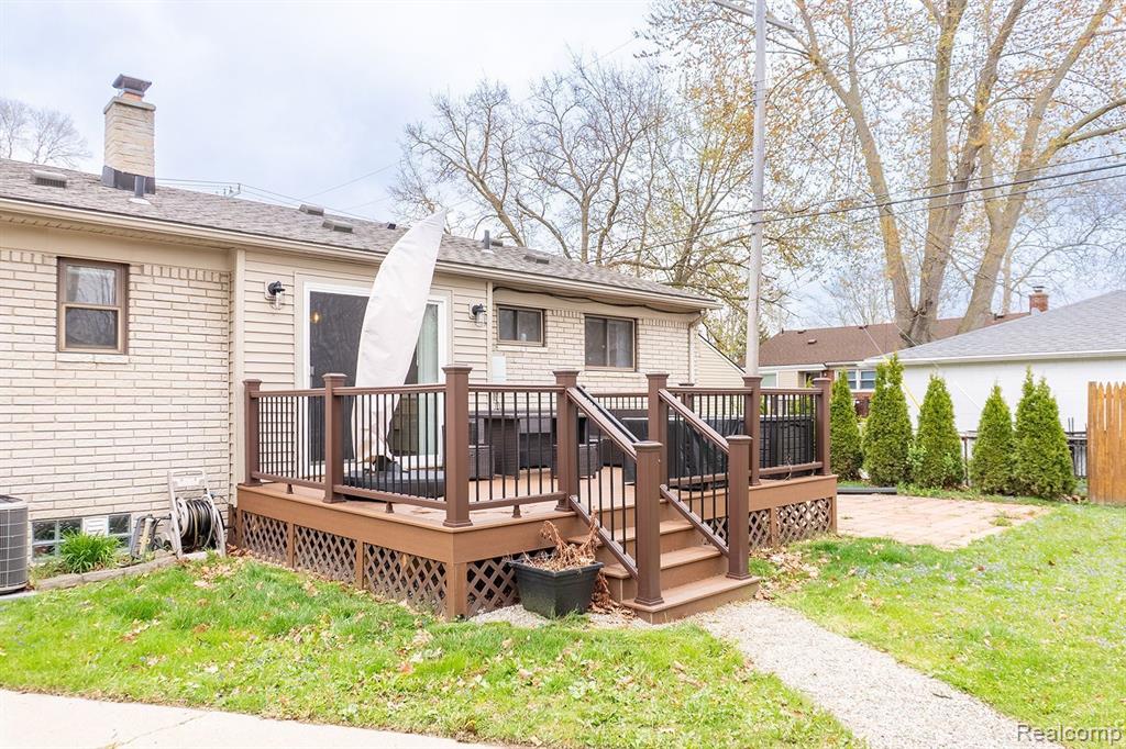 509 W PARKER Avenue, Madison Heights, MI 48071 — Photo 22