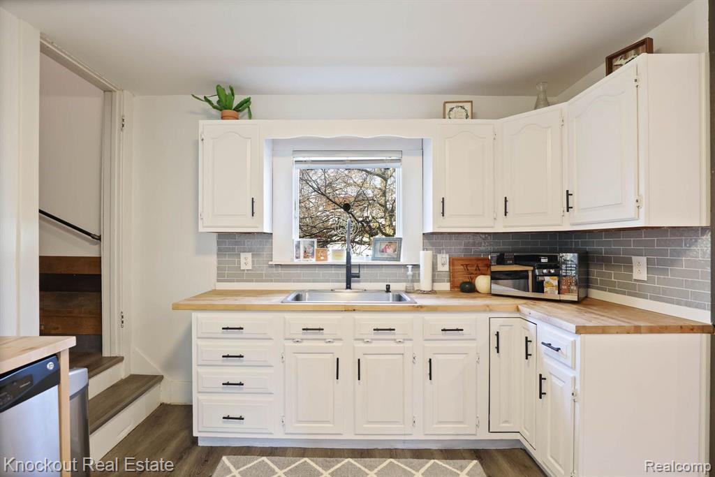 8300 MAIN Street, Birch Run, MI 48415 — Photo 15