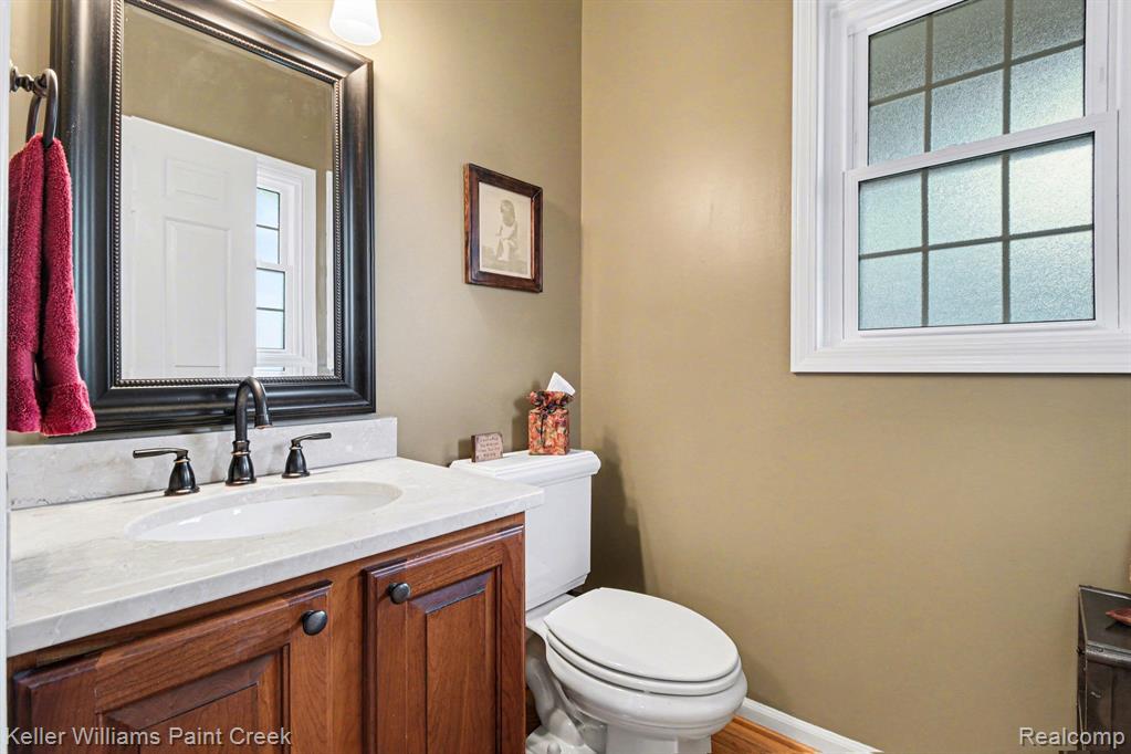 63 Burniah Lane, Lake Orion, MI 48362 — Photo 12