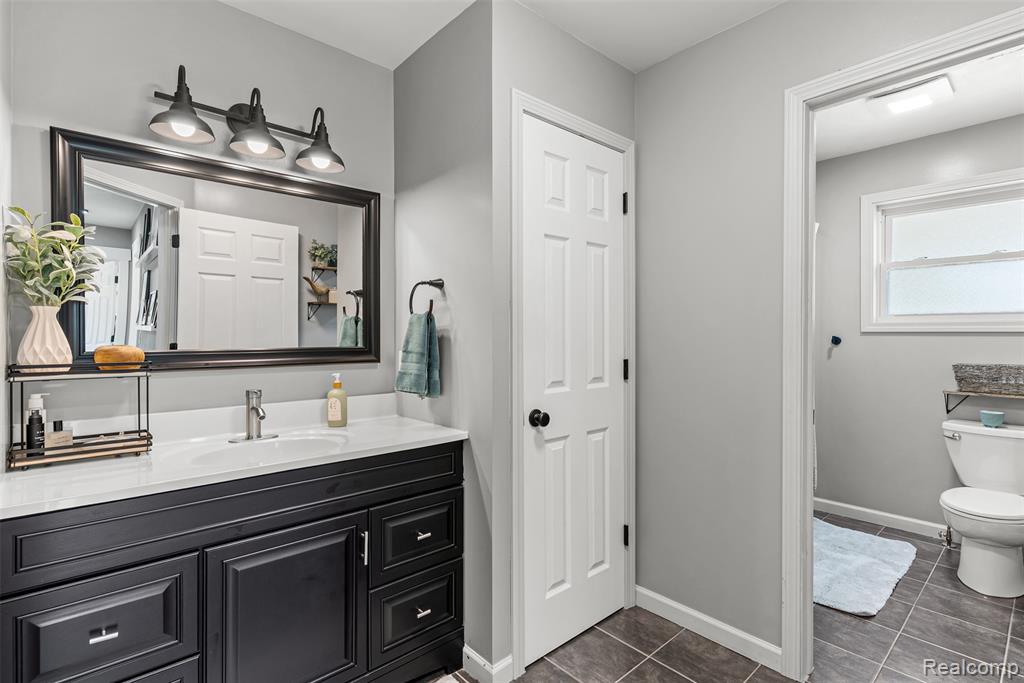 10433 Nichols Road, Gaines Vlg, MI 48436 — Photo 24