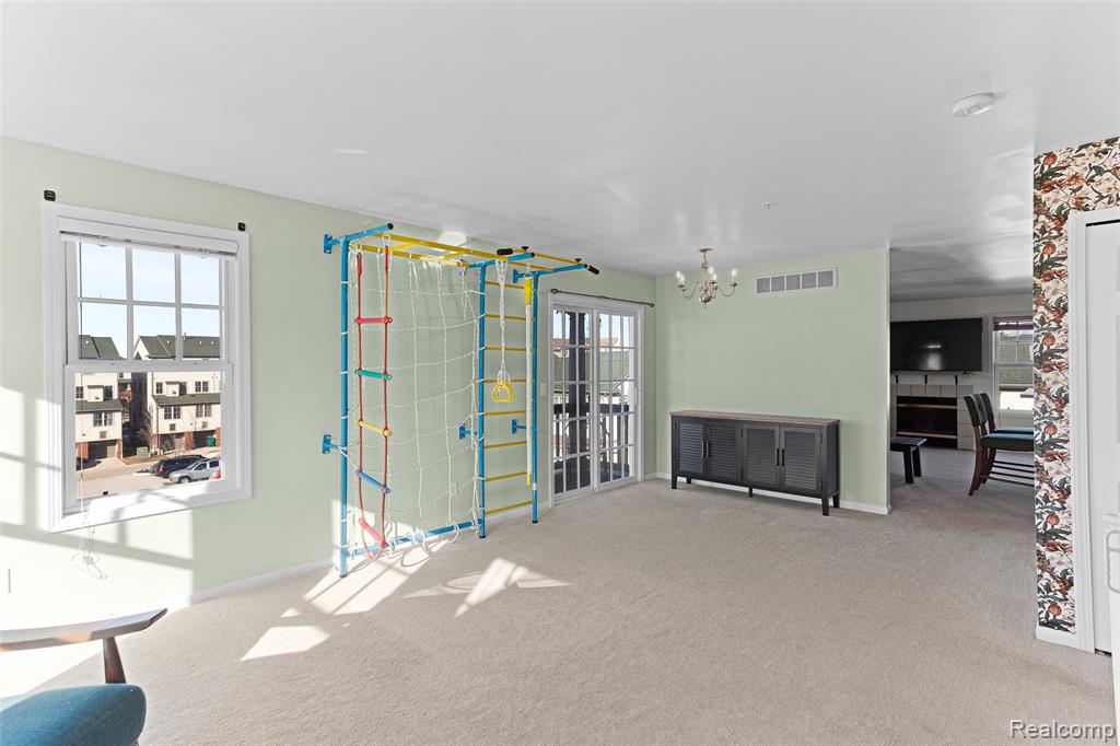 208 Amys Walk, Auburn Hills, MI 48326 — Photo 14