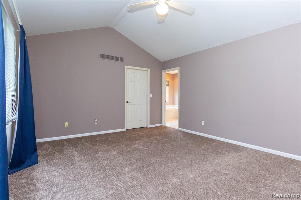 878 Dakota, Rochester Hills, MI 48307 — Photo 23