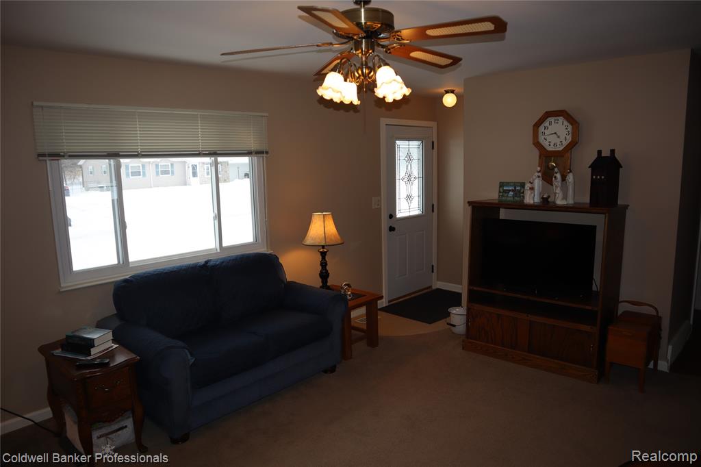 1279 Westbrooke Drive, Lapeer, MI 48446 — Photo 5