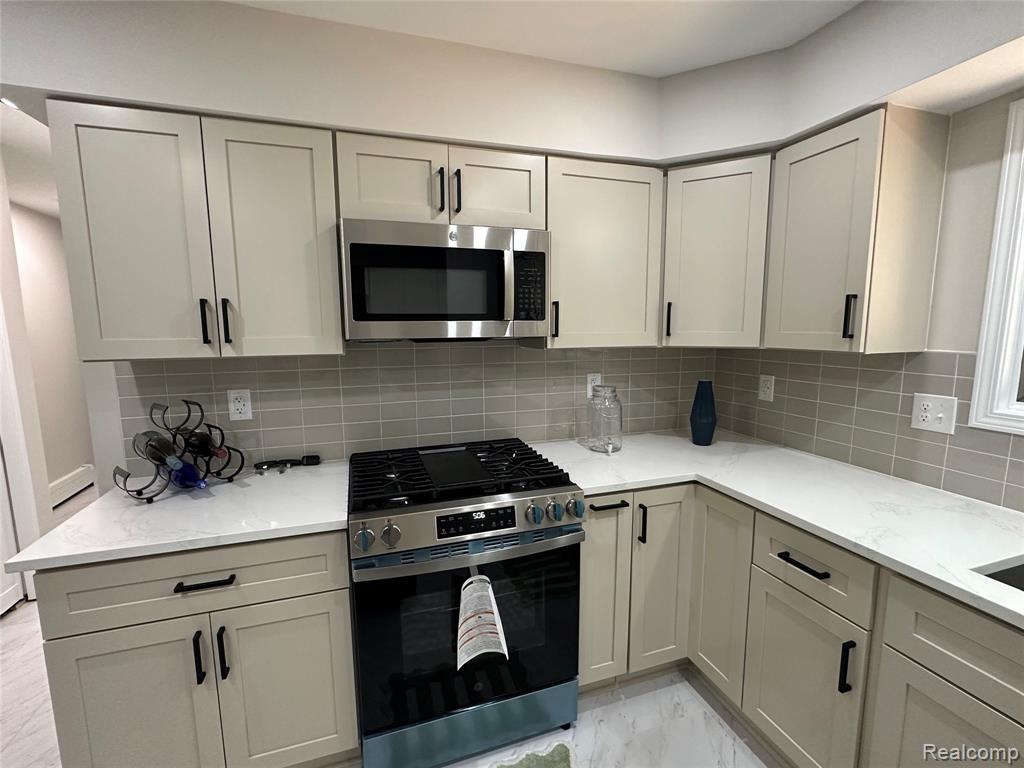 4233 State Road, Fort Gratiot, MI 48059 — Photo 25