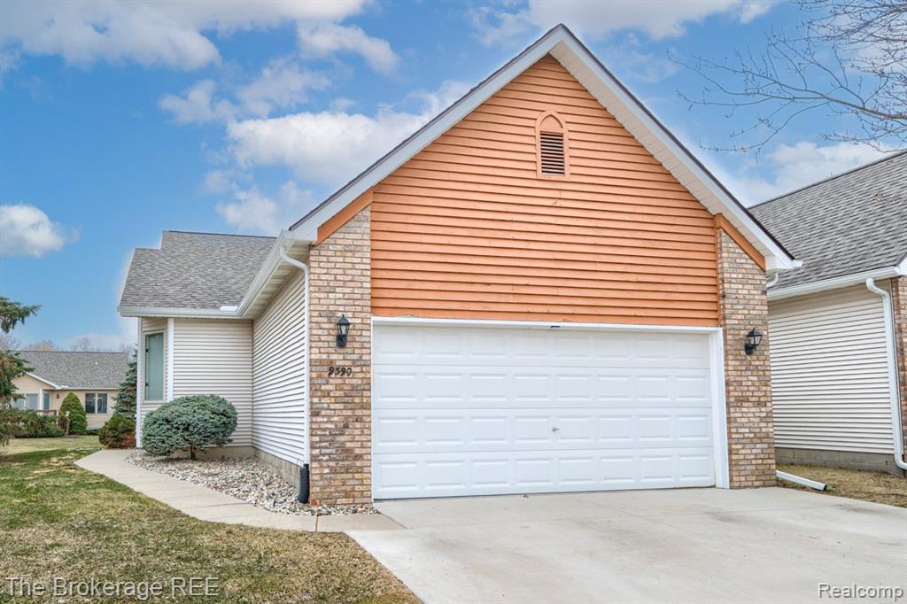 9390 Rayna Drive, Davison, MI 48423 — front exterior