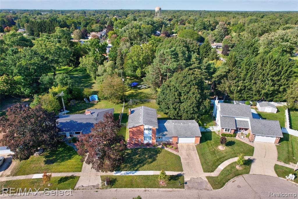 445 Bellewood Drive, Flushing, MI 48433 — Photo 22