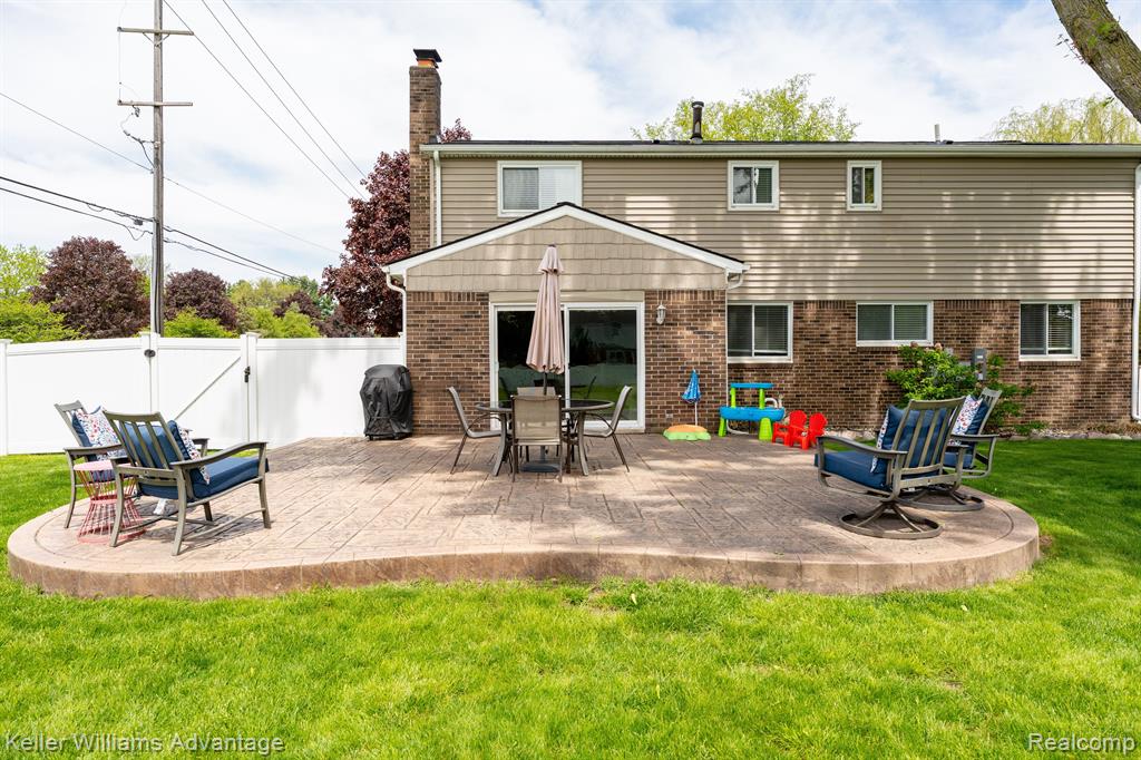 47397 Bartlett Drive, Canton, MI 48187 — Photo 35