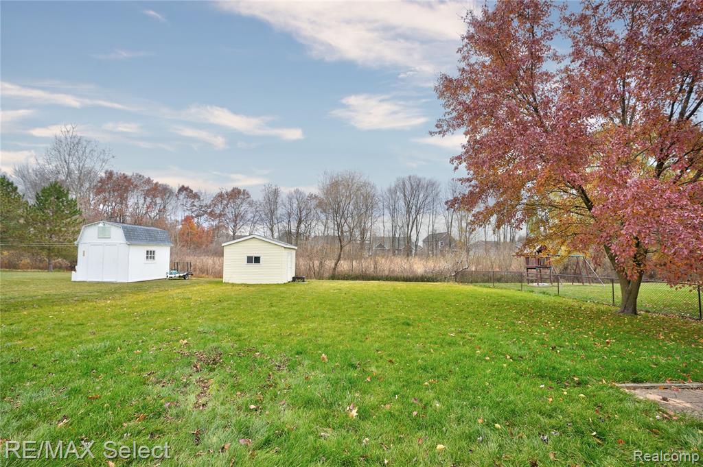 8455 Deer Field Drive, Davison, MI 48423 — Photo 28