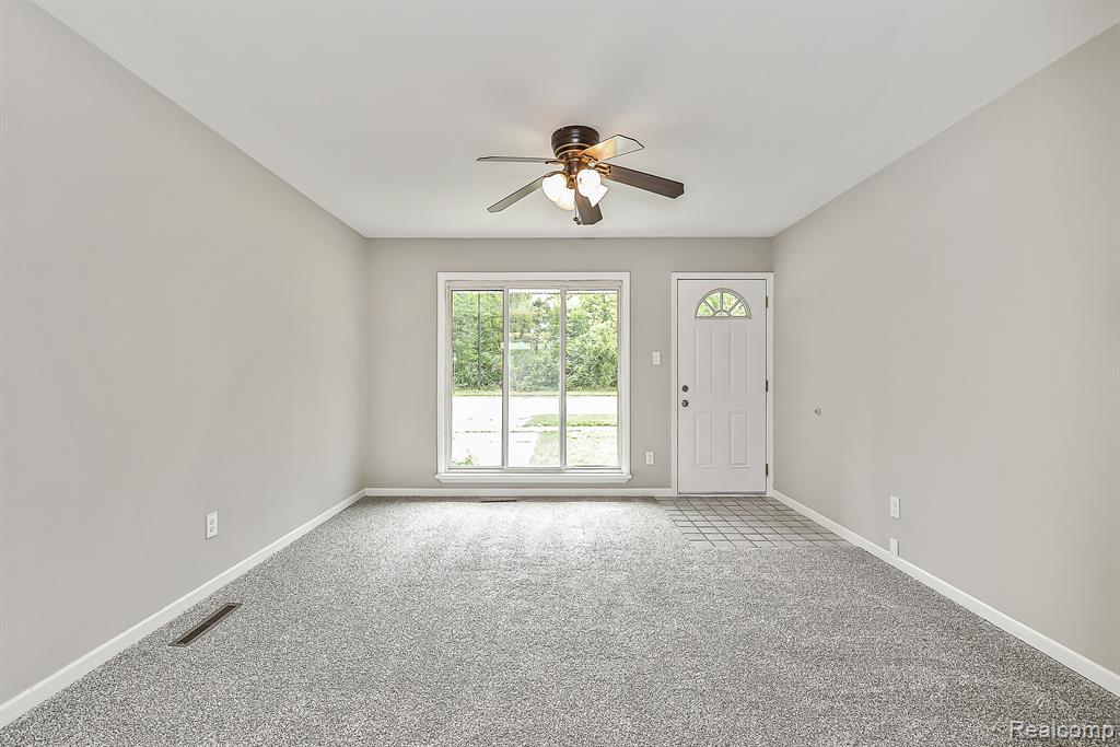 1539 GROVE Road, Ypsilanti, MI 48198 — Photo 10
