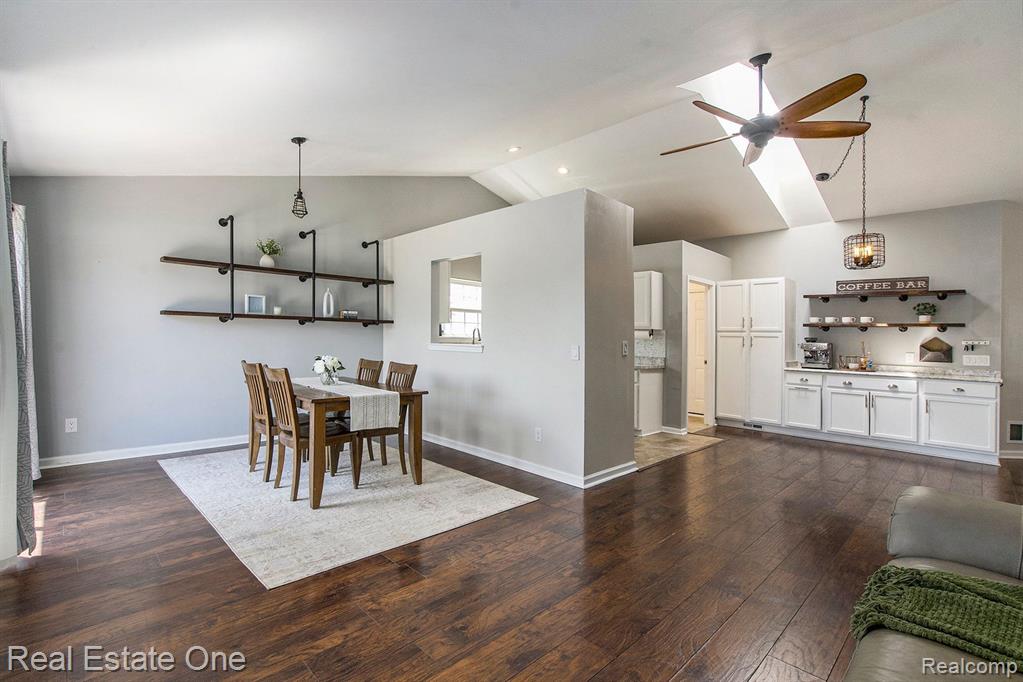 7473 OAKLAND HILLS Drive, Ypsilanti, MI 48197 — Photo 14