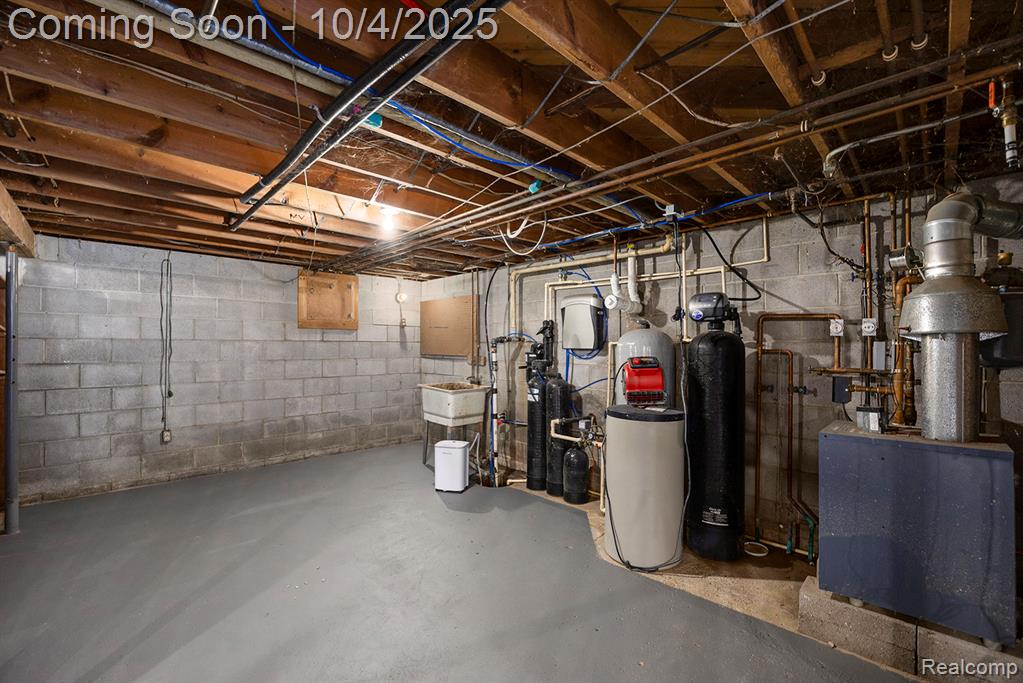 5528 E Holly Road, Holly, MI 48442 — Photo 30