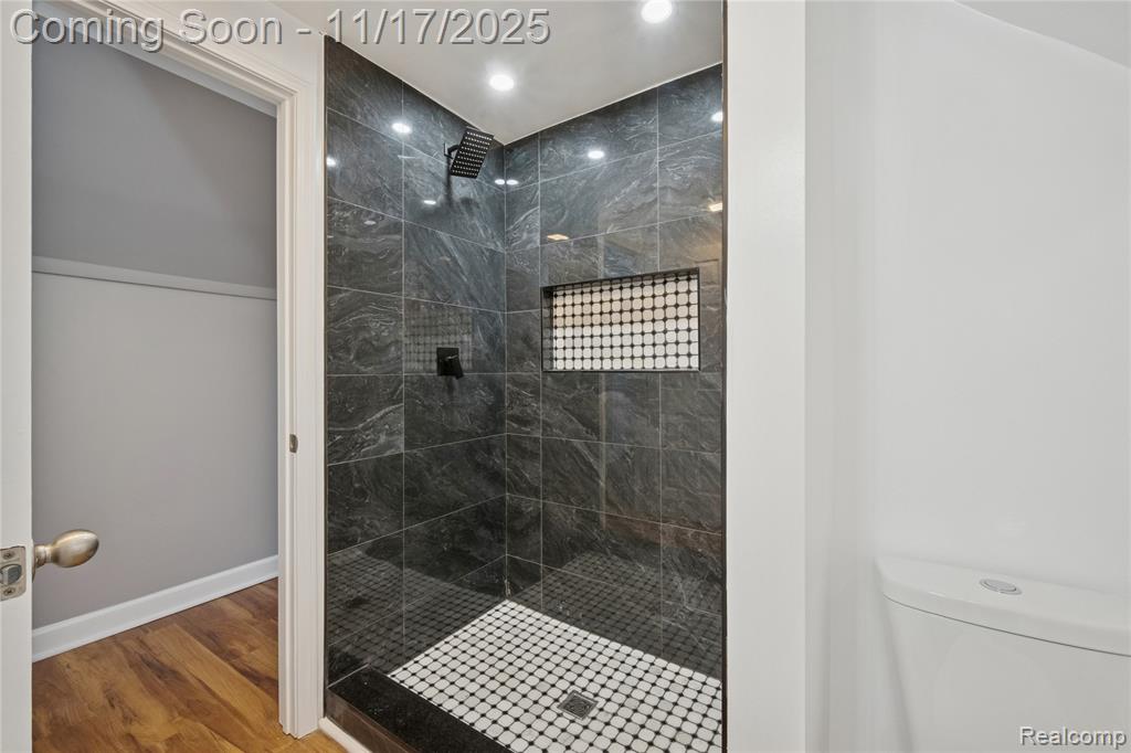 8100 Evergreen Avenue, Detroit, MI 48228 — Photo 23