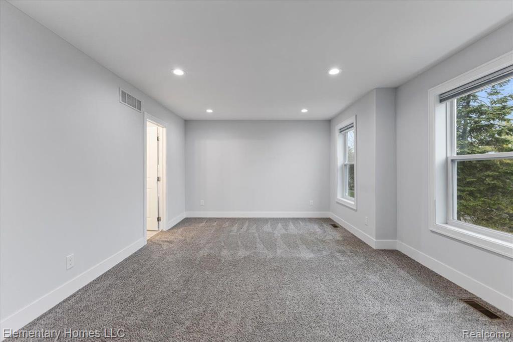 4003 Elmhurst Road, Waterford, MI 48328 — Photo 12