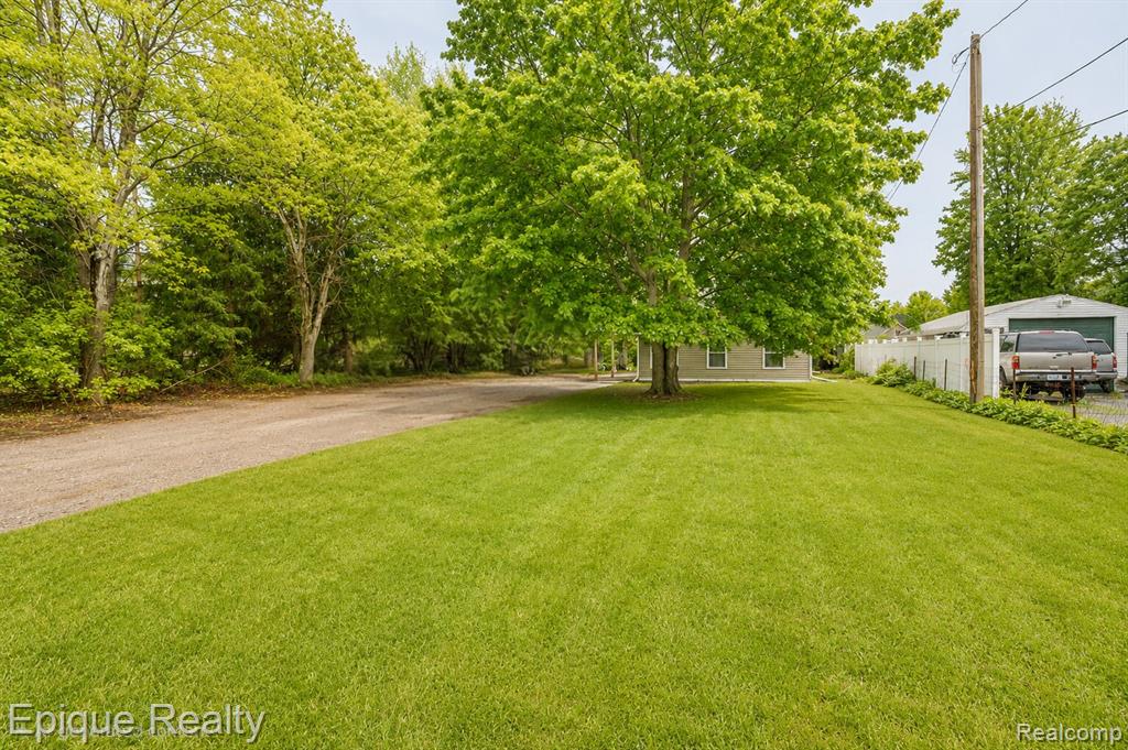 5649 Lapeer Road, MI — Photo 13