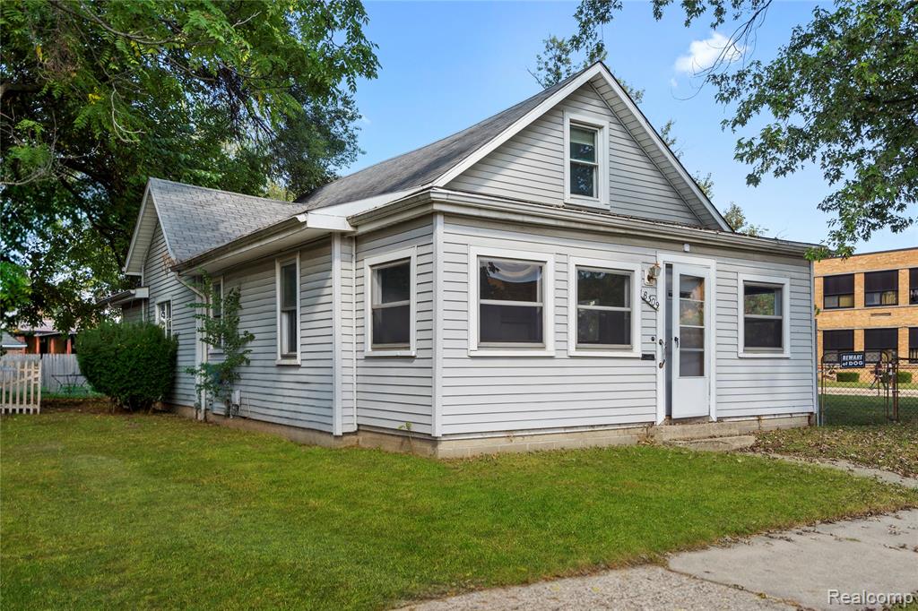 8309 Maxwell Avenue, Warren, MI 48089 — Photo 2