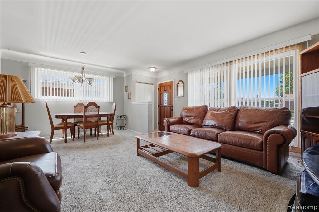 28832 Los Olas Drive, Warren, MI 48093 — Photo 2