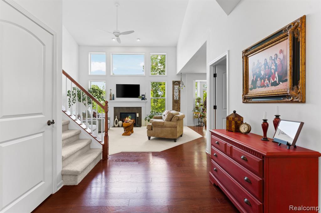 613 Olivia Drive, Milford, MI 48381 — Photo 14