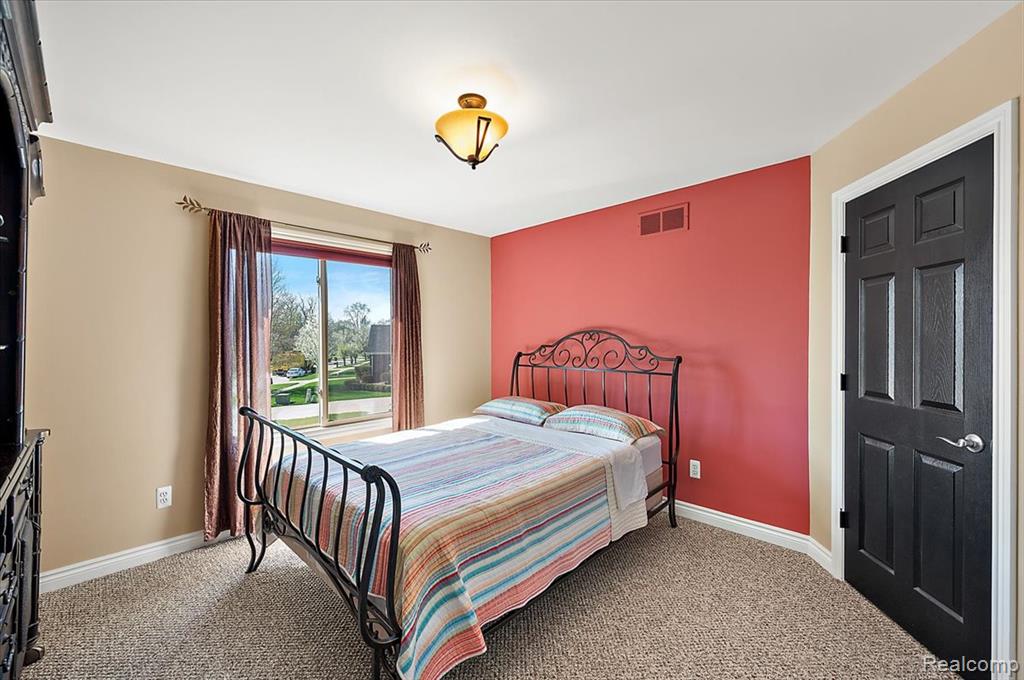 49931 Shelby Creek Drive, Utica, MI 48317 — Photo 41