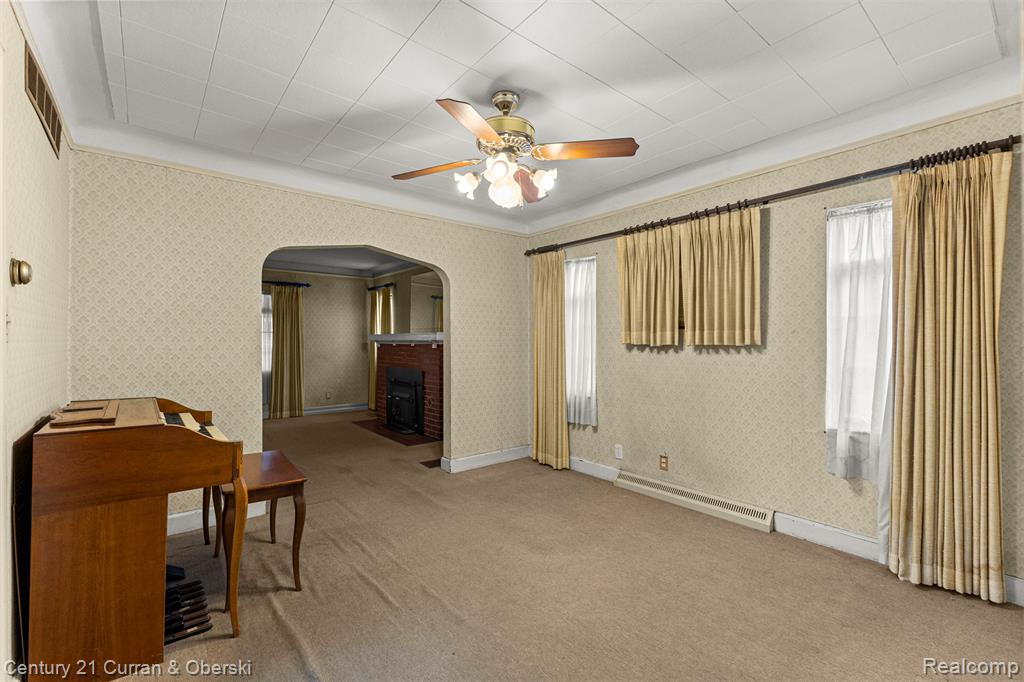 7502 Coolidge, Center Line, MI 48015 — Photo 11