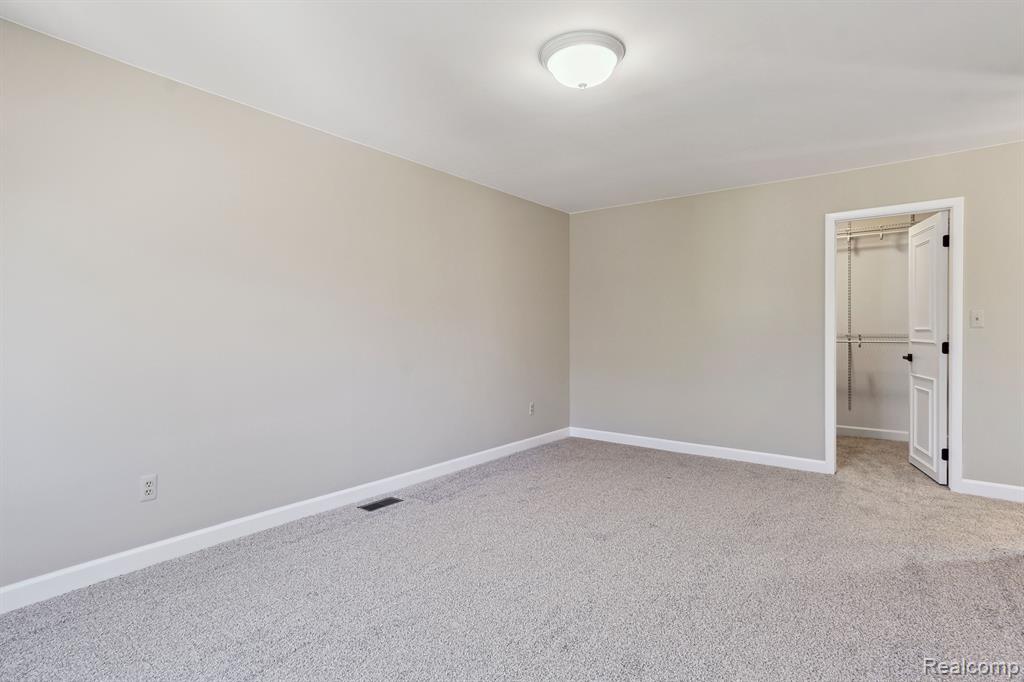 25567 BUCKMINSTER Drive, Novi, MI — Photo 23