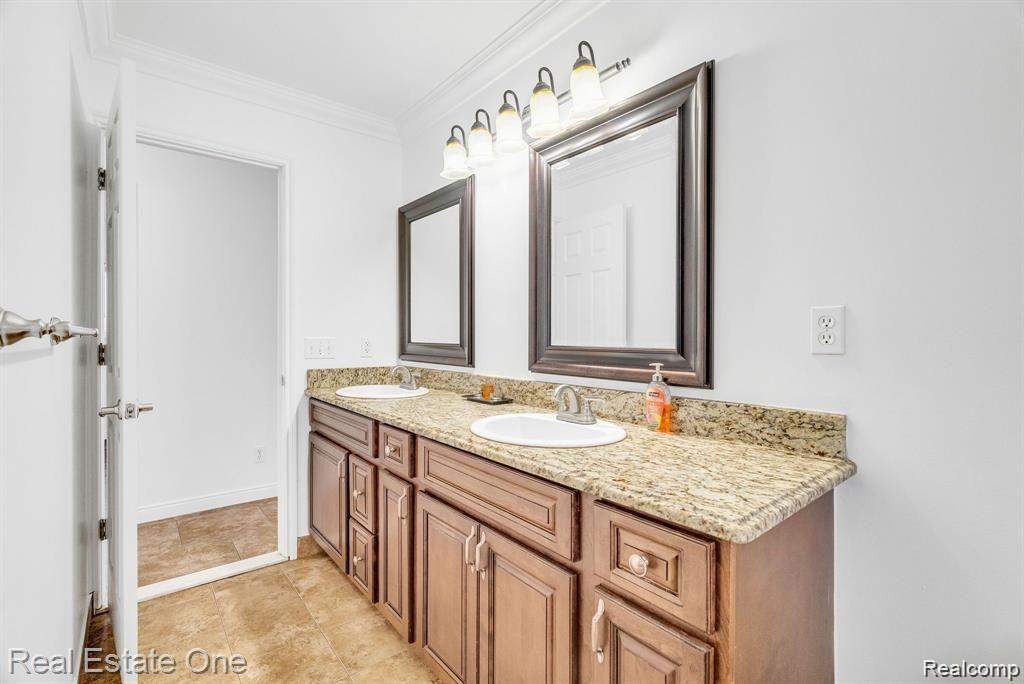 50500 Card Road, Macomb, MI 48044 — Photo 19