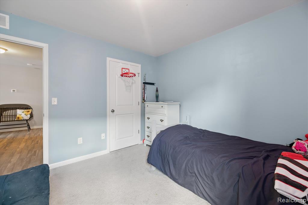 1710 Woodbridge Park Avenue, Lapeer, MI 48446 — Photo 25