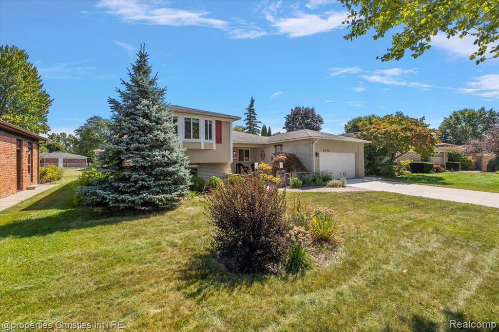 5970 Slate Drive, Troy, MI 48085 — Photo 49