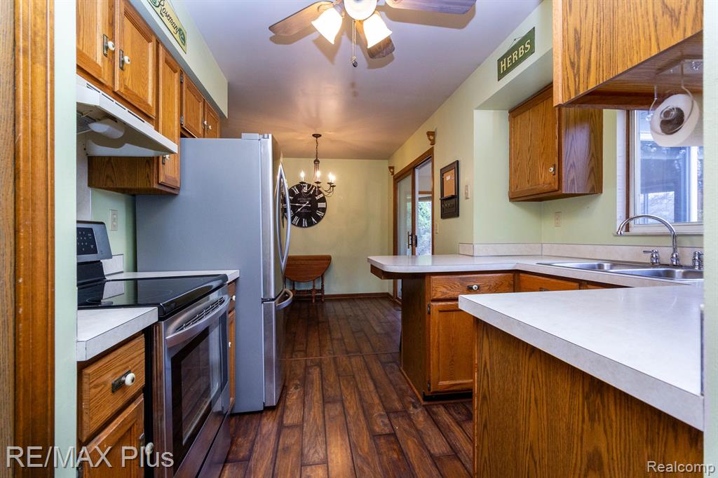 6051 HOMESTEAD, Grand Blanc, MI 48439 — Photo 12