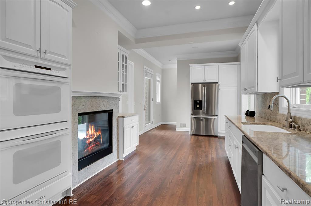 638 Hanna Street, Birmingham, MI 48009 — Photo 16