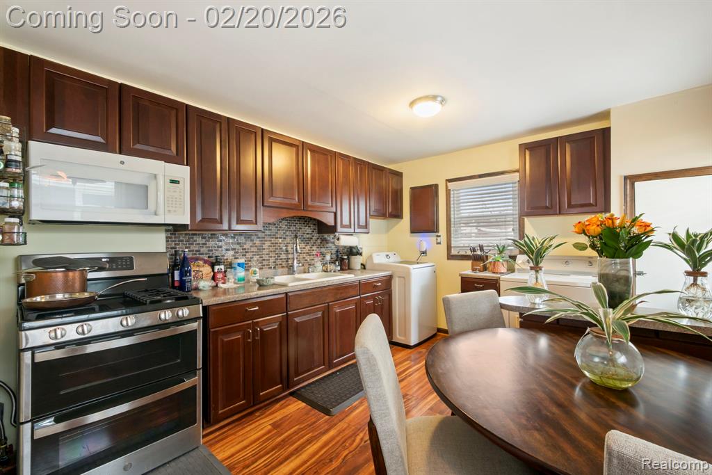 8019 Roosevelt Street, Taylor, MI 48180 — Photo 18