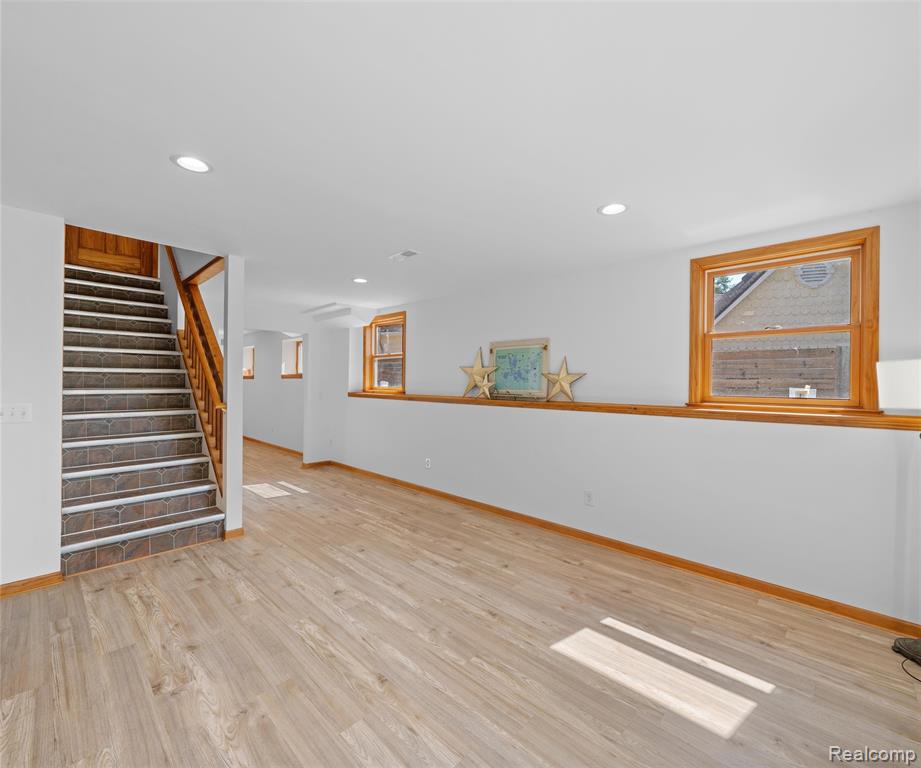 11252 Hiland Court, Pinckney, MI 48169 — Photo 45