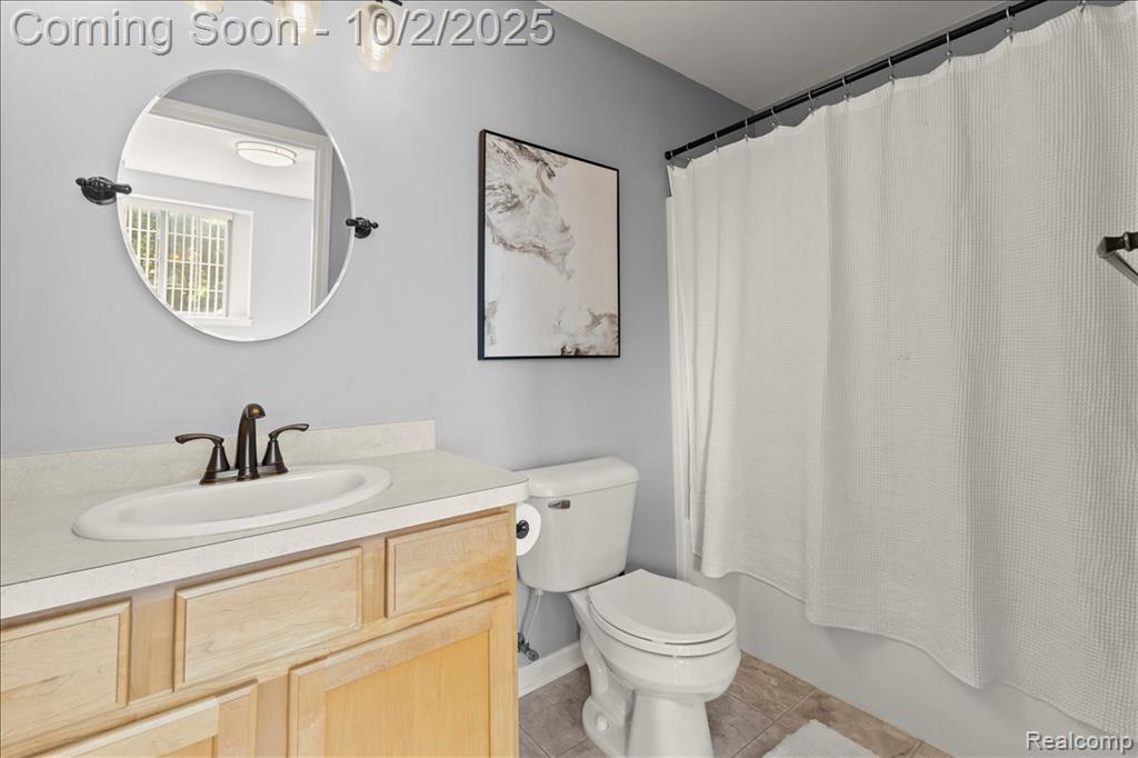 7180 Lavender Lane, Waterford, MI 48327 — Photo 30