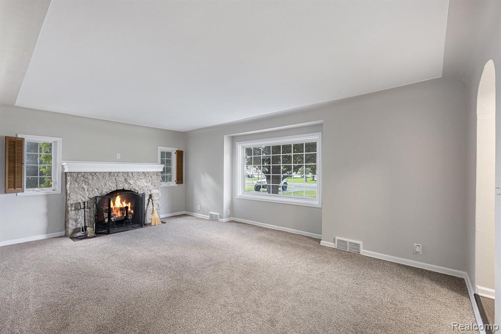 5294 E Atherton Road, Burton, MI 48519 — Photo 6