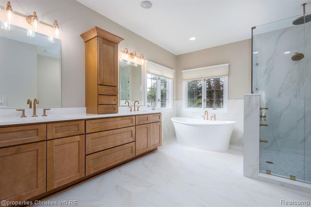 5023 Rockaway Lane, Clarkston, MI 48348 — Photo 12