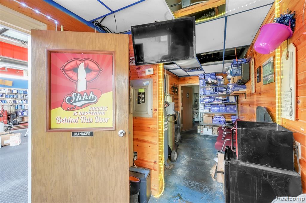 815 W State Street, Hastings, MI 49058 — Photo 13