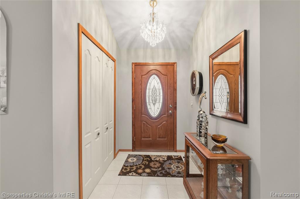 39780 Southpointe Avenue, Harrison Township, MI — Photo 6