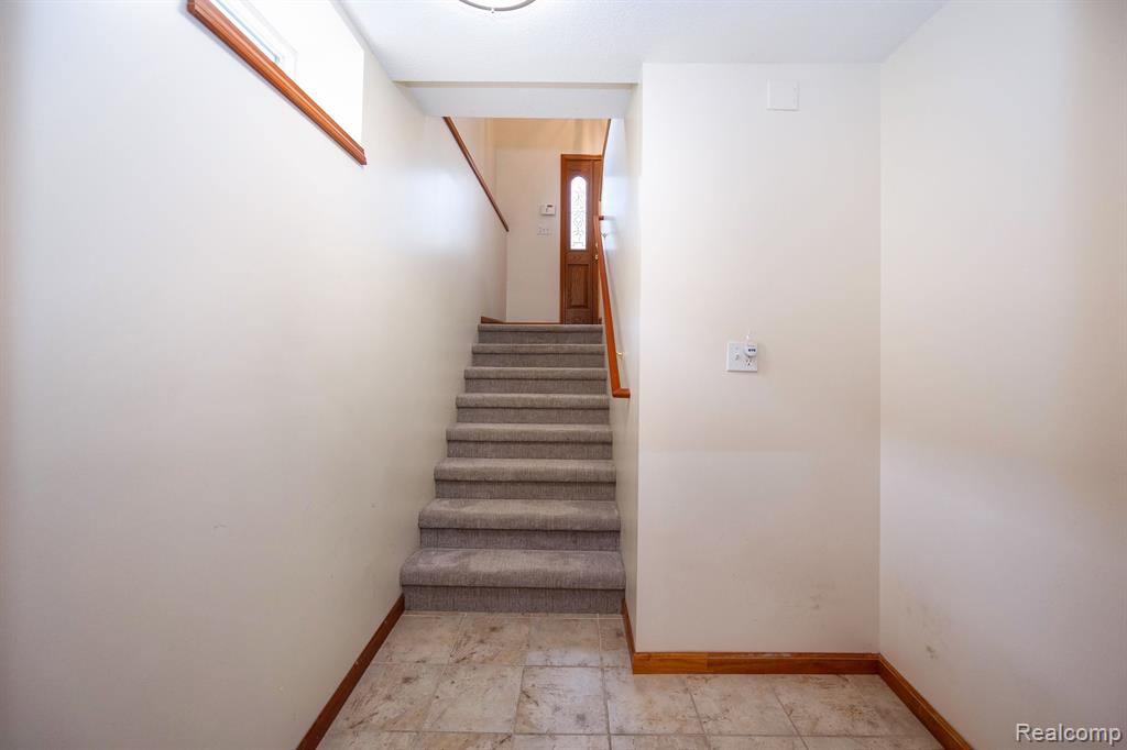 2540 SOUTHLAWN Street, Ypsilanti, MI 48197 — Photo 74