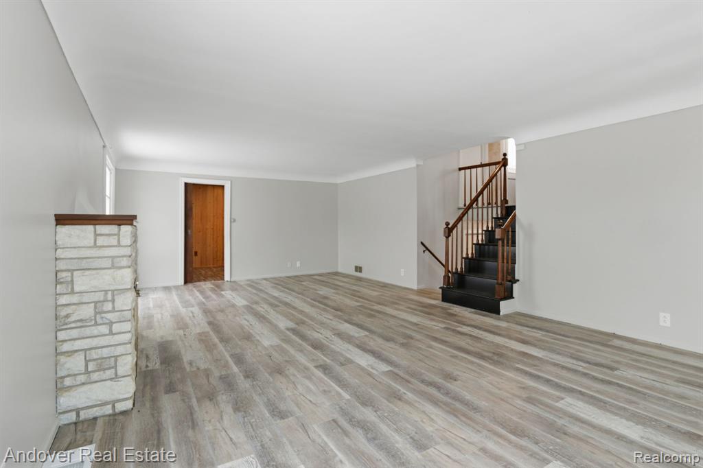 4055 Mitchell Drive, Flint, MI 48506 — Photo 24
