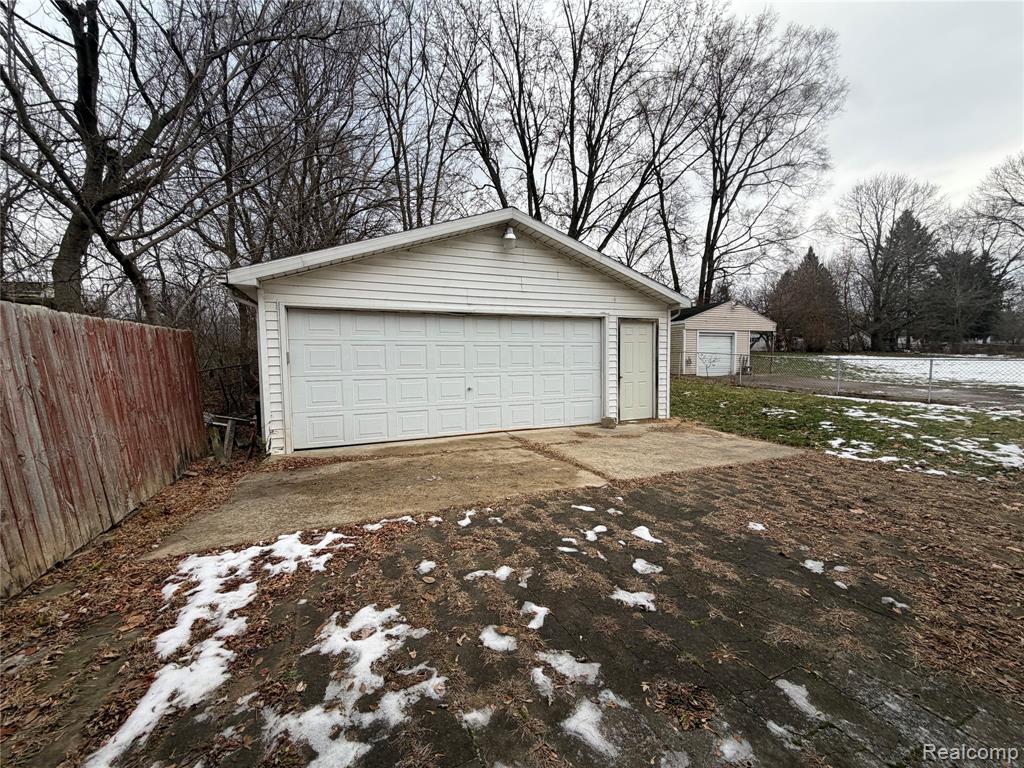 3294 Huggins Avenue, Flint, MI, 48506