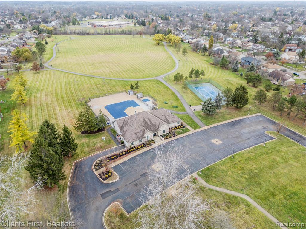 46657 GUNNERY Drive, Canton, MI 48187 — Photo 49