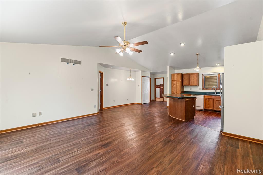 9280 Monica Drive, 53, Davison, MI 48423 — Photo 12