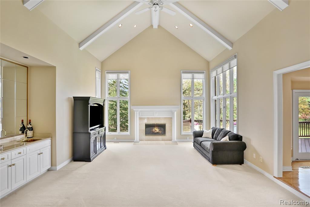 5826 Murfield Drive, Rochester, MI 48306 — Photo 20