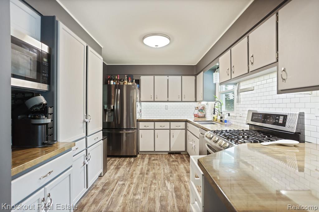 3321 S Airport Road, Bridgeport, MI 48722 — Photo 12
