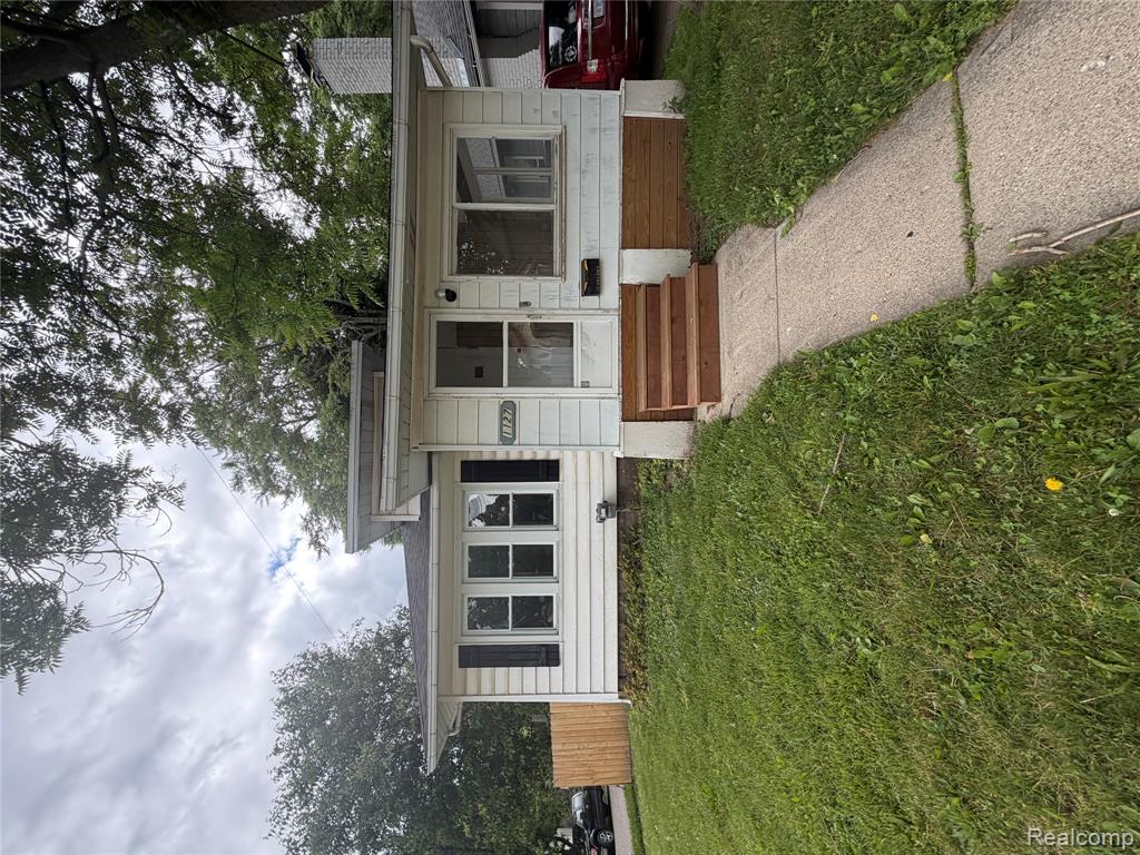 1127 N Martin Luther King Jr. Boulevard, Lansing, MI 48915