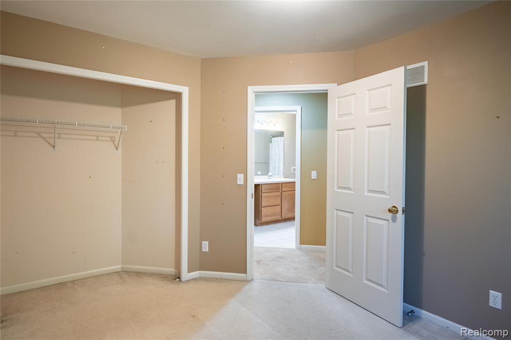 11410 Tall Shadows Court, Pinckney, MI 48169 — Photo 32