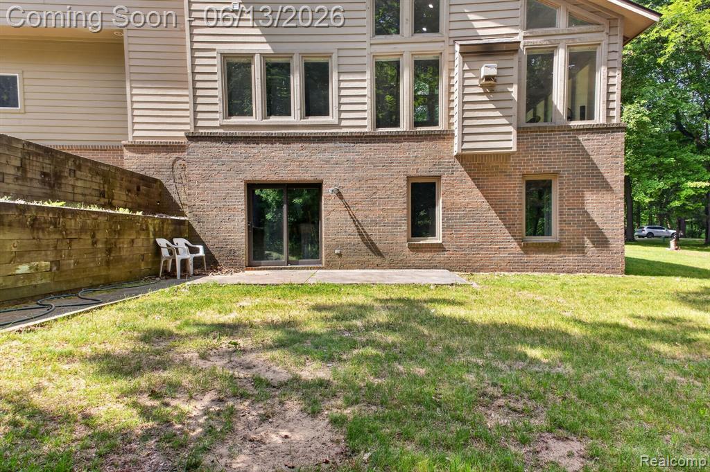 9961 Cross Creek Drive, South Lyon, MI 48178 — Photo 82