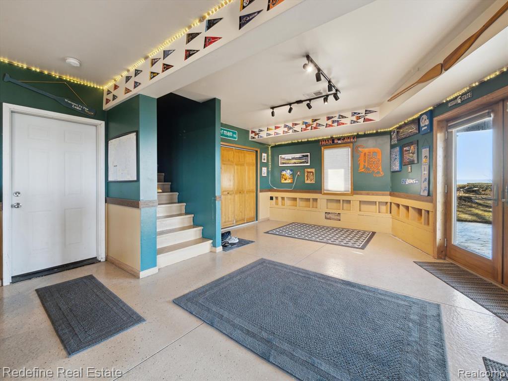 6730 Lakeshore Drive, Newport, MI 48166 — Photo 36